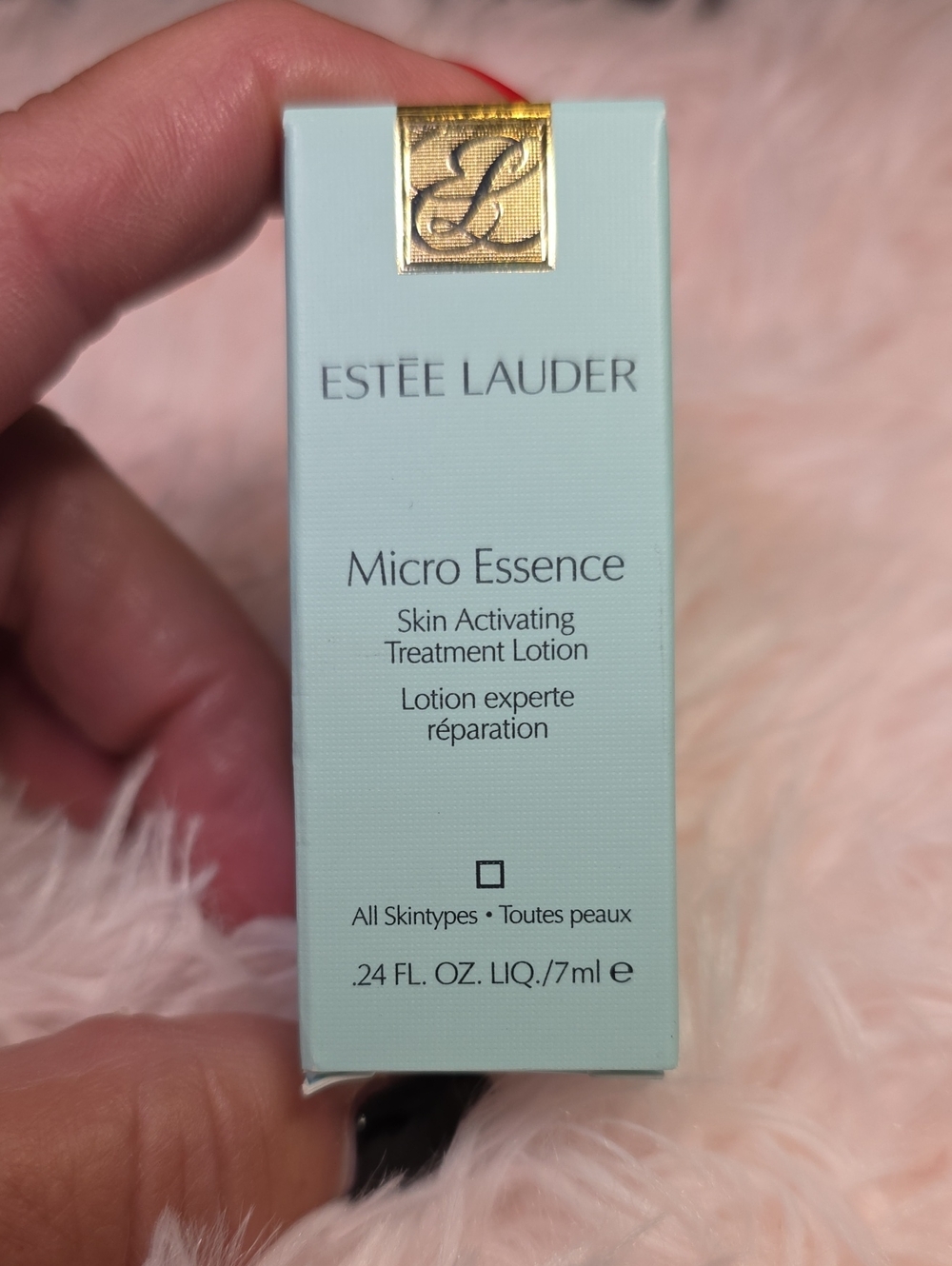Estée Lauder Micro Essence Treatment Lotion — Mint Green & Gold